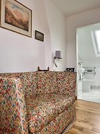 Apartment Sleeps 6 With Parking