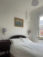 Apartment Sleeps 6 With Parking