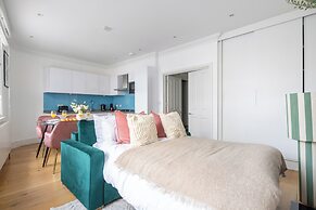 Bright 1BR Near Piccadilly Circus