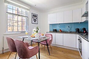 Bright 1BR Near Piccadilly Circus