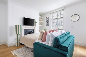 Bright 1BR Near Piccadilly Circus