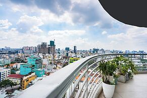 Tracy Ben Thanh Tower