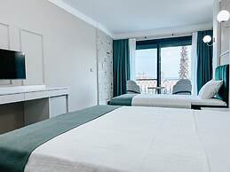 one lıfe otel