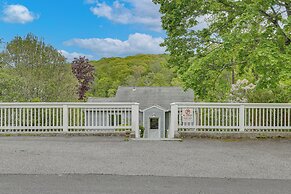 Lakefront Bliss in Mahopac! Charming Home w/ Dock