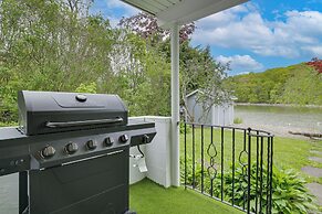Lakefront Bliss in Mahopac! Charming Home w/ Dock