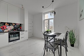 Glow - A Cozy Studio in a Great Location