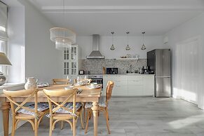 Toskania Light & Spacious Family Stay