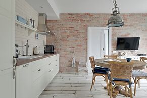 Toskania Light & Spacious Family Stay