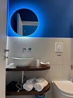 Poerio Station Rooms & Apartment