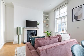 Elegant 1BR in Vibrant Soho