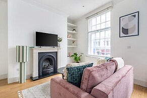 Elegant 1BR in Vibrant Soho