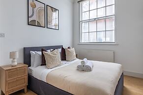 Elegant 1BR in Vibrant Soho
