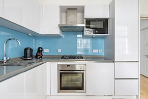 Elegant 1BR in Vibrant Soho