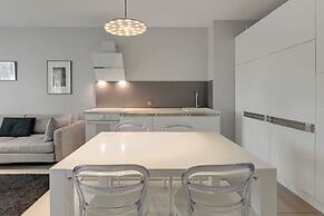 Valor by Grand Apartments