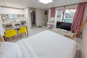 Chuncheon Happysday Pet-friendly Pension