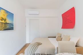Panoramic Lake Suites