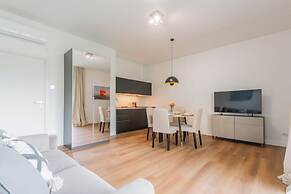 Panoramic Lake Suites