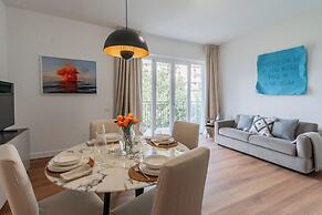 Panoramic Lake Suites