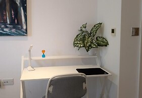 2 Bed Apartment Sleeps 6 - Pets Welcome - Rooftop