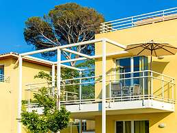 Sea View Duplex for 8 on Var Coast