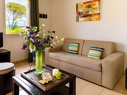 Sea View Duplex for 8 on Var Coast