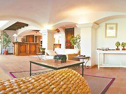 Apartment for 8 by the Beach