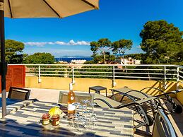 Var Coast Duplex Apartment for 8