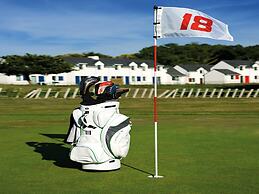 Brittany Golf Cottage for 4