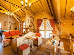 Spacious Alpine Chalet for 10