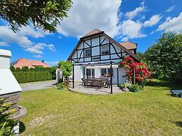 Comfortable Holiday Villa With a Private Garden