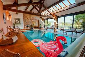 Casa Vama Pool Private Cinema