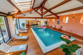 Casa Vama Pool Private Cinema