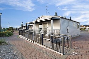 Christies Beach Tourist Park