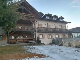 Rifugio Predaia Ai Todes'ci