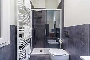 Pallamaglio Suites - Near Station & Historic Center