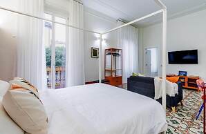 Pallamaglio Suites - Near Station & Historic Center