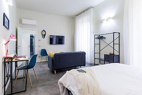 Pallamaglio Suites - Near Station & Historic Center