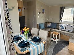 Bang Tidy 261 - Cabin - Wifi - Pool - Sleep 6