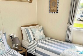 Bang Tidy 261 - Cabin - Wifi - Pool - Sleep 6