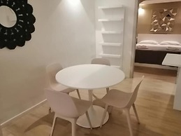 Oisife Apartments
