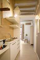 Oisife Apartments