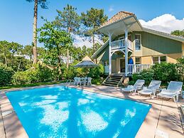 Villa for 6 People With Swimming Pool