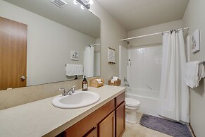 Walk to Trails & Golf: Sedro-woolley Retreat!