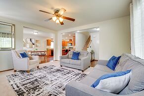 Walk to Trails & Golf: Sedro-woolley Retreat!