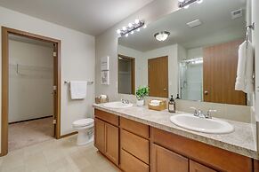 Walk to Trails & Golf: Sedro-woolley Retreat!