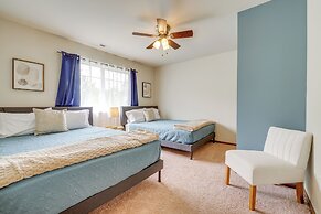 Walk to Trails & Golf: Sedro-woolley Retreat!