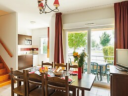 Cosy Wellness Retreat With Balcony