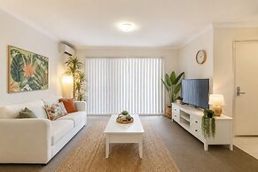 Nova Lane Hotel & Suites