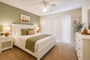 Nova Lane Hotel & Suites