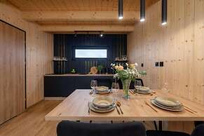 Large Holiday Home, Swimming Pool, Sauna, Jacuzzi